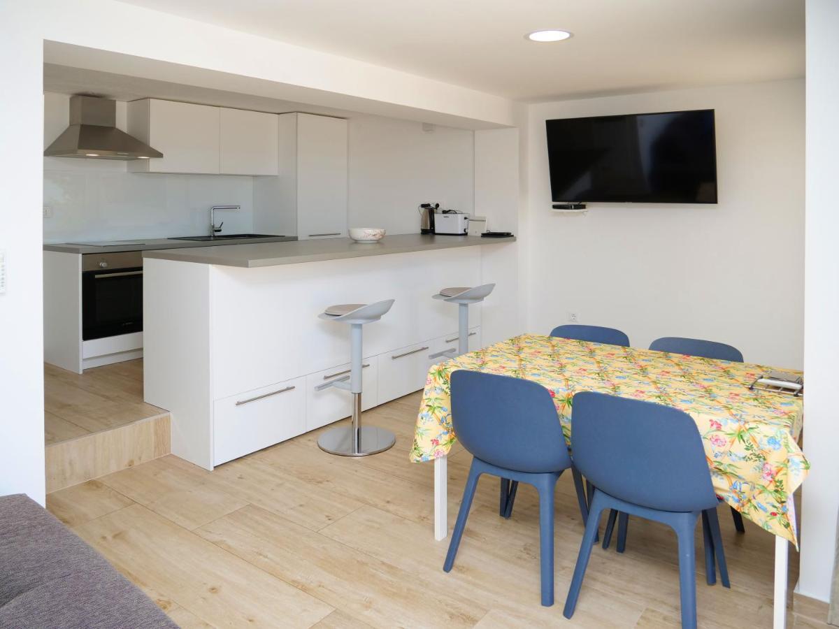 Apartmani Smilja Primošten Exterior foto